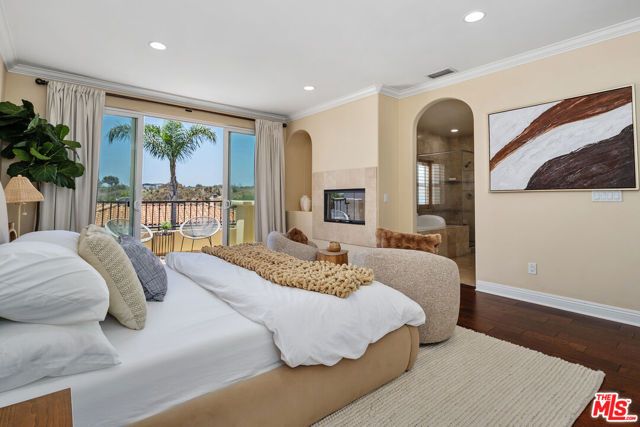 23963 De Ville Way, Malibu, CA 90265