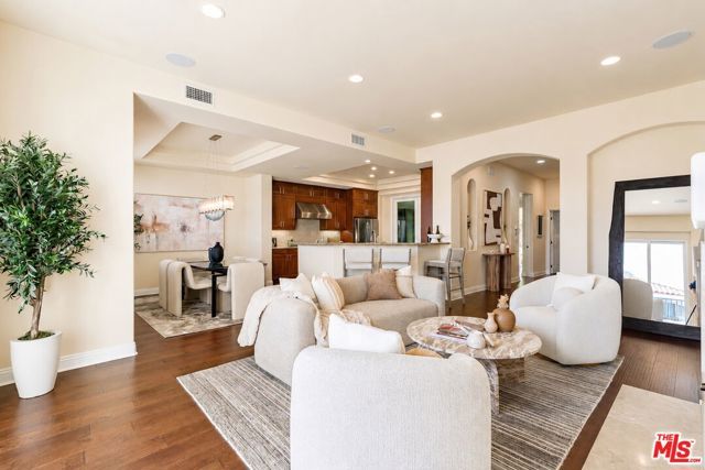 23963 De Ville Way, Malibu, CA 90265