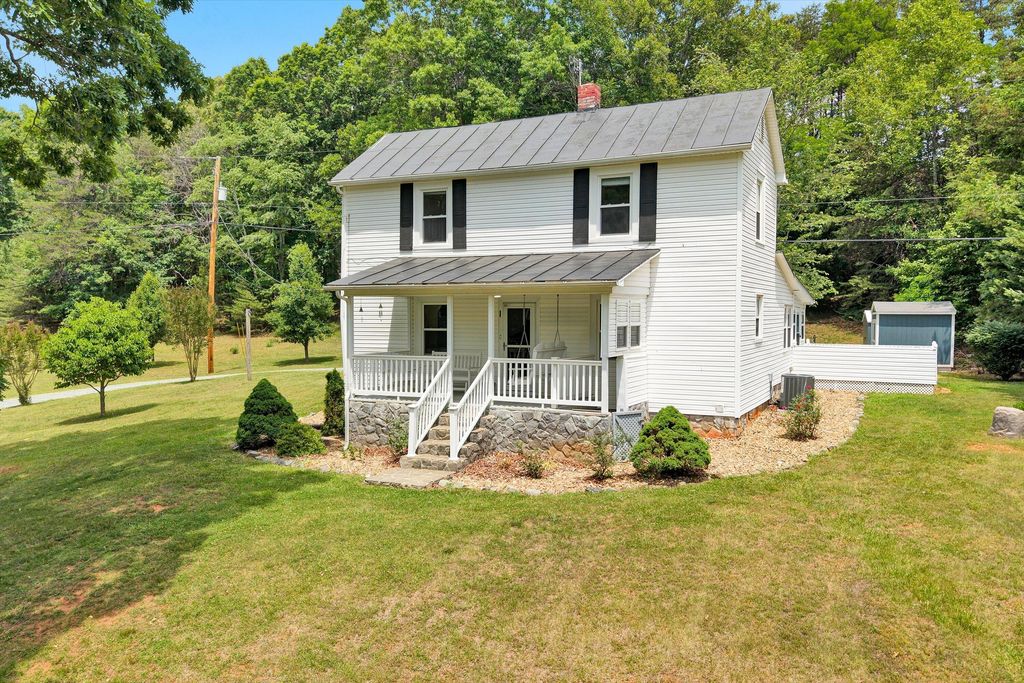 265 Dillards Hill RD, Union Hall, VA 24176
