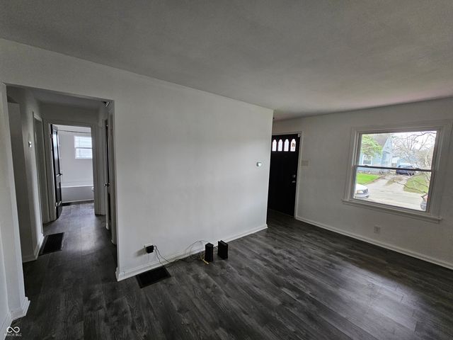 2016 Glenridge Drive, Indianapolis, IN 46218