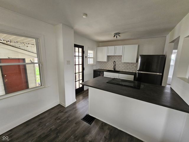 2016 Glenridge Drive, Indianapolis, IN 46218