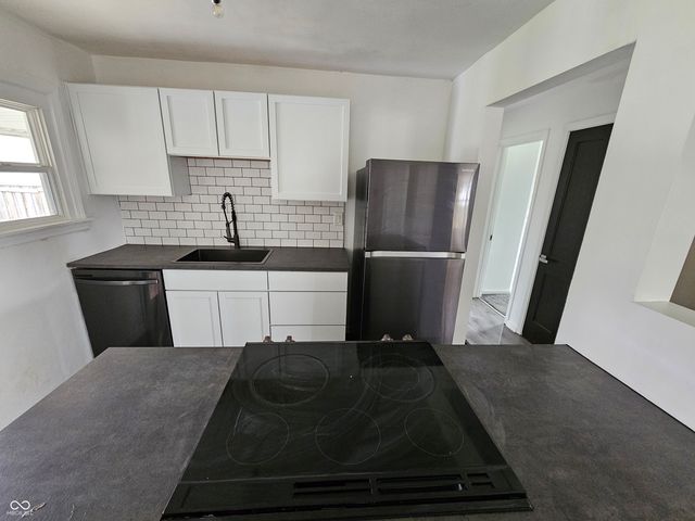 2016 Glenridge Drive, Indianapolis, IN 46218