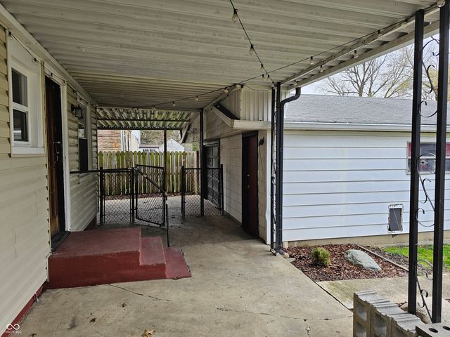 2016 Glenridge Drive, Indianapolis, IN 46218