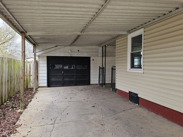 2016 Glenridge Drive, Indianapolis, IN 46218