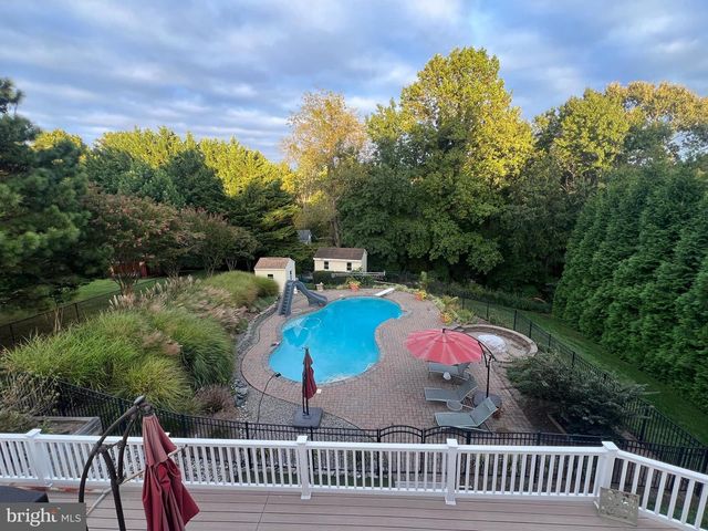 8637 SAINT ANDREWS DR, Chesapeake Beach, MD 20732