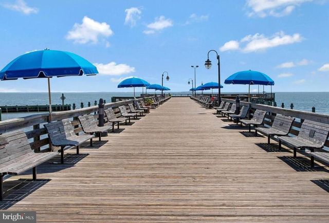 8637 SAINT ANDREWS DR, Chesapeake Beach, MD 20732