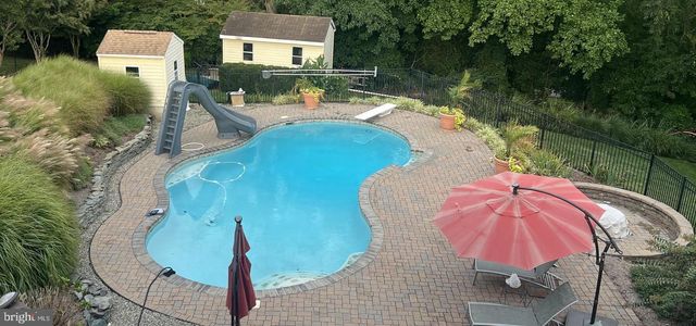 8637 SAINT ANDREWS DR, Chesapeake Beach, MD 20732