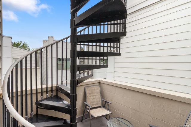 408 Lewis, San Antonio, TX 78212