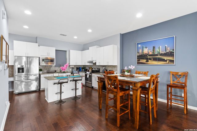 408 Lewis, San Antonio, TX 78212