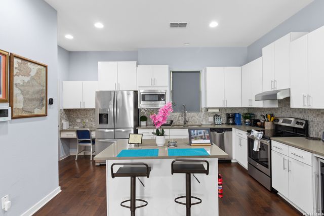 408 Lewis, San Antonio, TX 78212