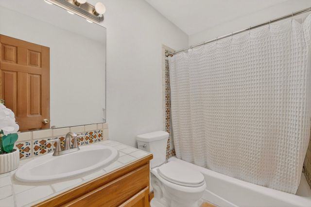 3028 Sandia Circle, Santa Fe, NM 87507