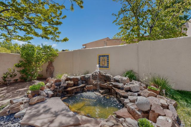 3028 Sandia Circle, Santa Fe, NM 87507