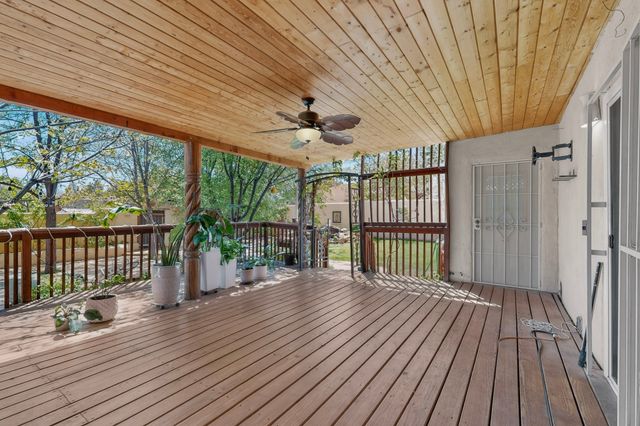3028 Sandia Circle, Santa Fe, NM 87507