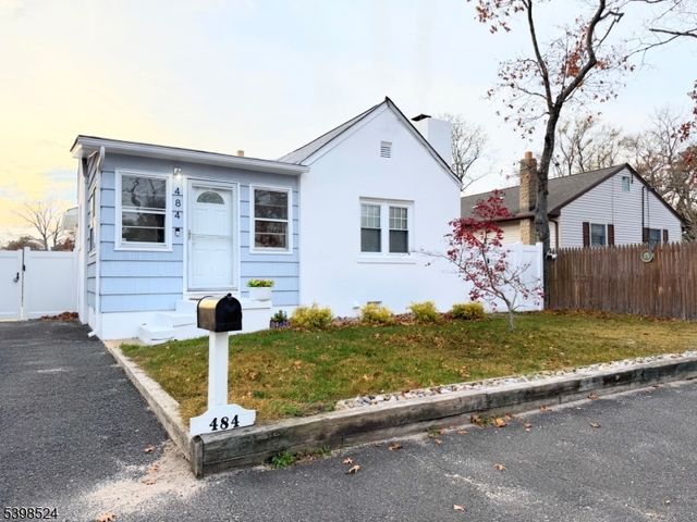 484 Bara St, Brick Twp., NJ 08723