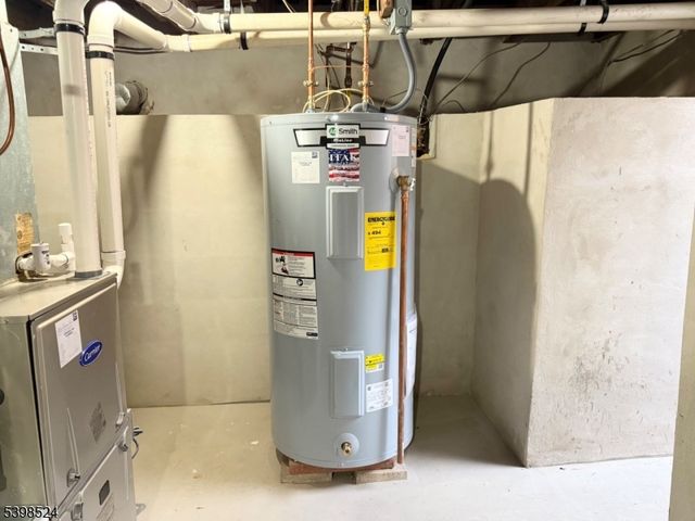 484 Bara St, Brick Twp., NJ 08723