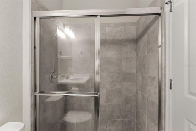 588 PIAZZA POINT, Oviedo, FL 32765