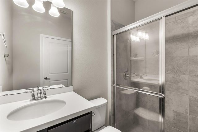 588 PIAZZA POINT, Oviedo, FL 32765