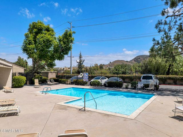 15242 Campus Park Drive E, Moorpark, CA 93021