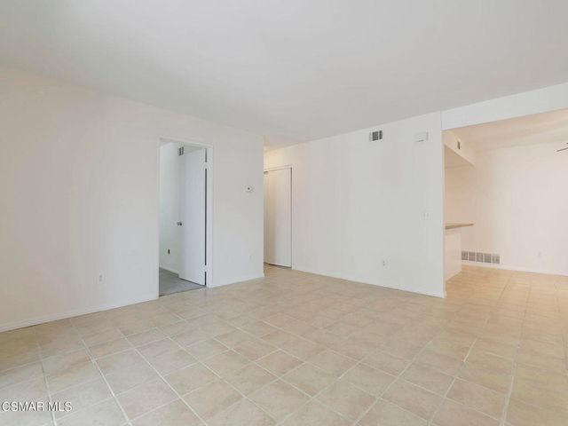 15242 Campus Park Drive E, Moorpark, CA 93021
