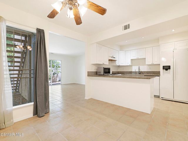 15242 Campus Park Drive E, Moorpark, CA 93021