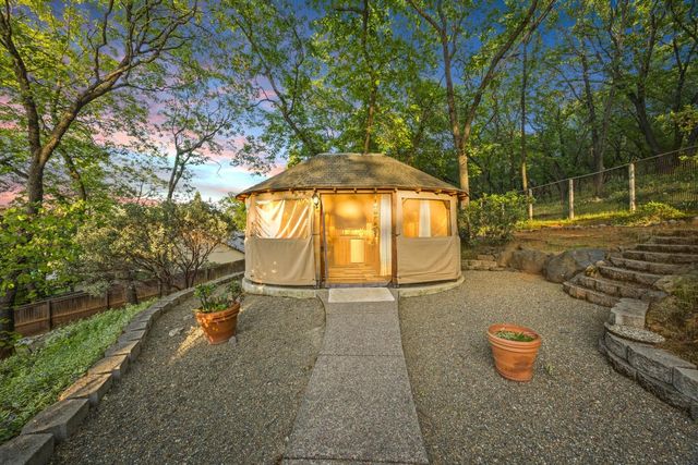 3415 Chasen Dr, Cameron Park, CA 95682