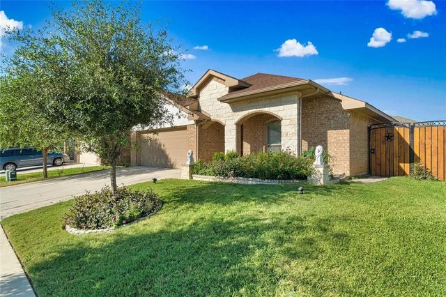 2905 Pacifico Way, Fort Worth, TX 76111