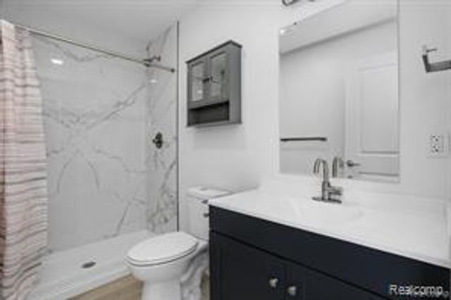 799 E Grand Boulevard 4, Detroit, MI 48207