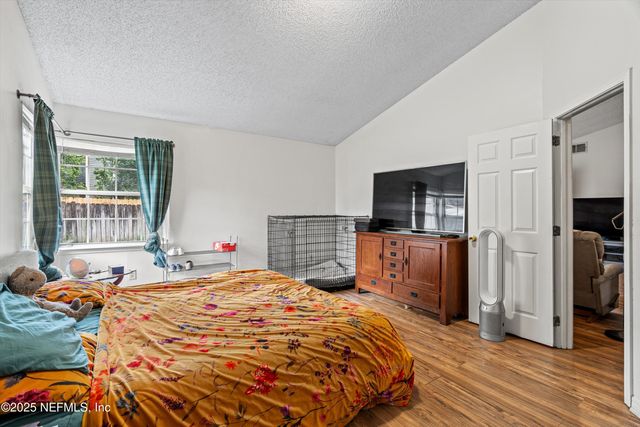8182 LOCH LOMOND Lane, Jacksonville, FL 32244