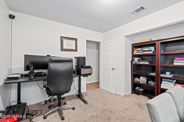 8182 LOCH LOMOND Lane, Jacksonville, FL 32244