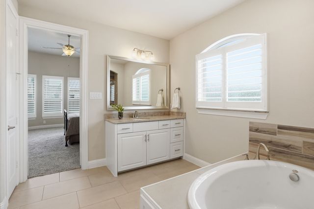 6205 Prairie Brush Trail, Northlake, TX 76226
