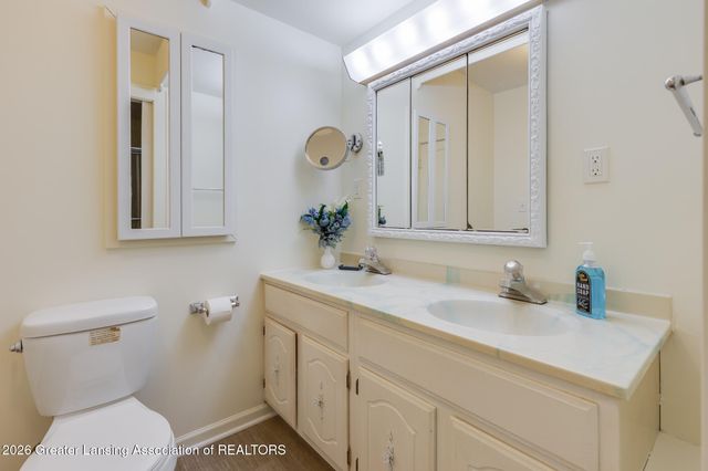 3721 Glenwood Avenue, Lansing, MI 48910