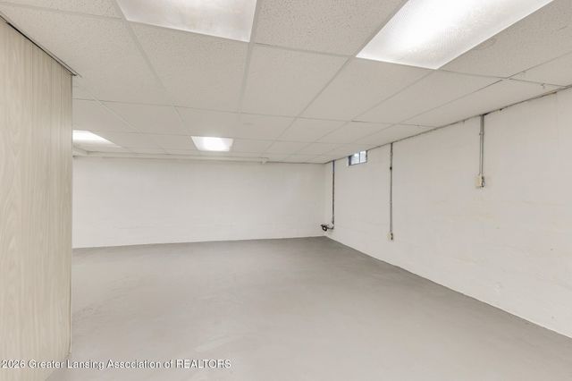 3721 Glenwood Avenue, Lansing, MI 48910