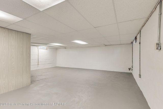 3721 Glenwood Avenue, Lansing, MI 48910
