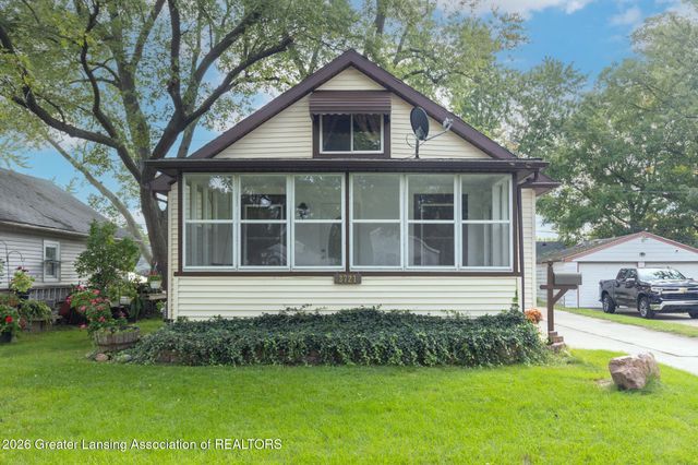 3721 Glenwood Avenue, Lansing, MI 48910