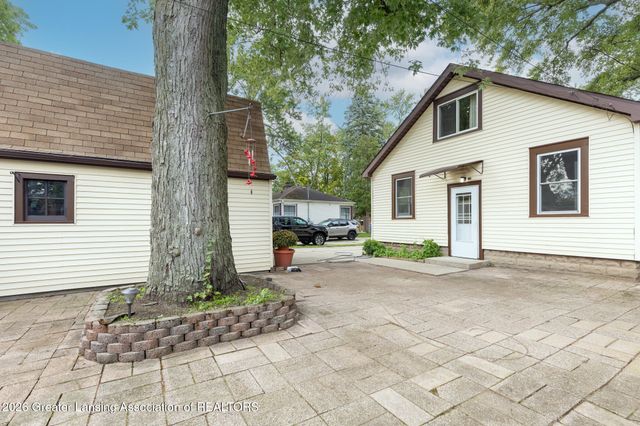 3721 Glenwood Avenue, Lansing, MI 48910