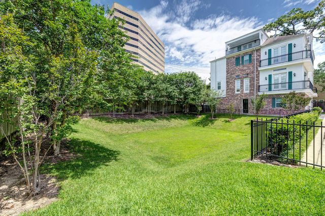2616 Madeline Grove Drive, Houston, TX 77008
