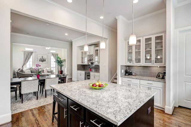 2616 Madeline Grove Drive, Houston, TX 77008