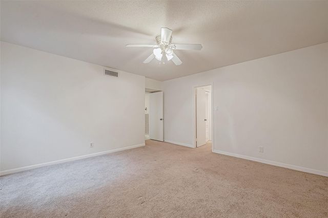 2824 Briarhurst Dr, Houston, TX 77057