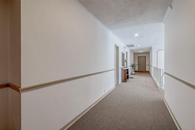 2824 Briarhurst Dr, Houston, TX 77057