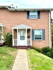 305 E James St, Munhall, PA 15120