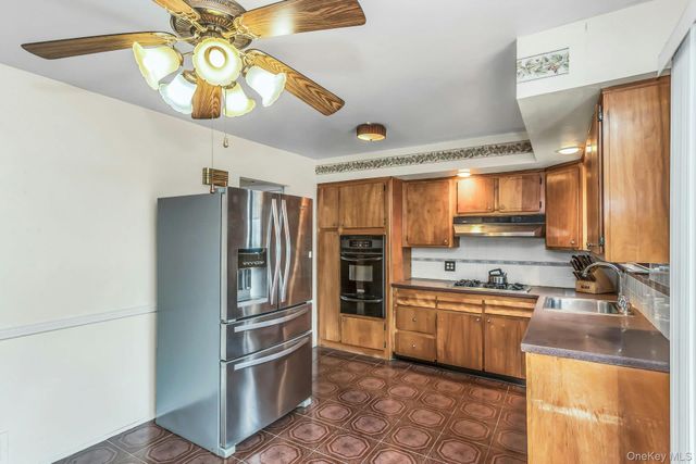 10825 Avenue N, Brooklyn, NY 11236