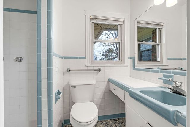 5361 Trousdale Dr, Nashville, TN 37220