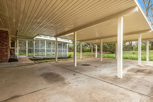 5361 Trousdale Dr, Nashville, TN 37220