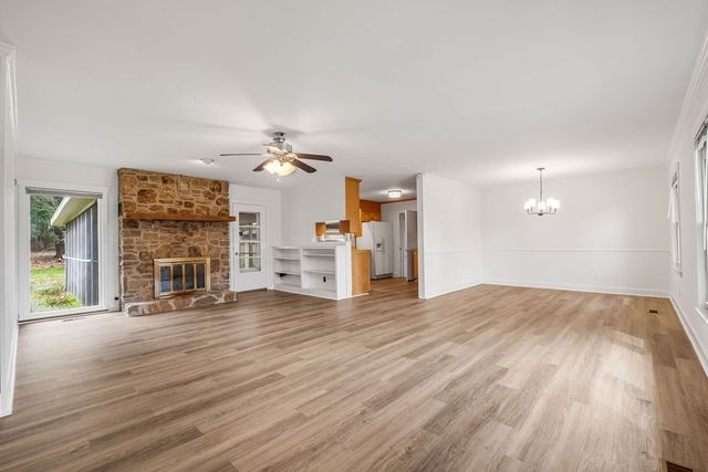 5361 Trousdale Dr, Nashville, TN 37220