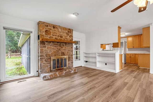 5361 Trousdale Dr, Nashville, TN 37220