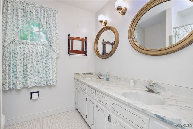 2130 Castlebridge Rd, Midlothian, VA 23113
