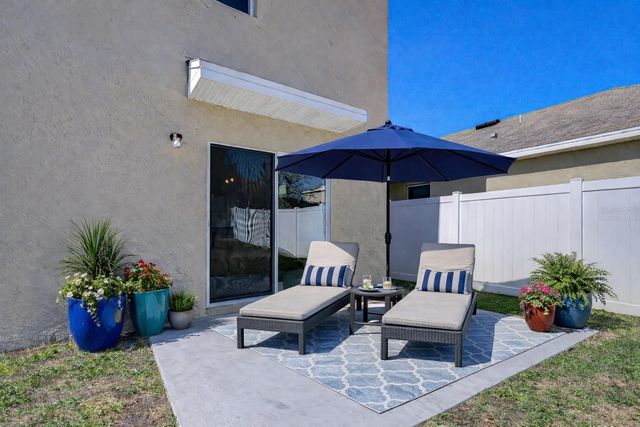 11019 LELAND GROVES DR, Riverview, FL 33579