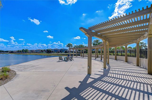 11019 LELAND GROVES DR, Riverview, FL 33579