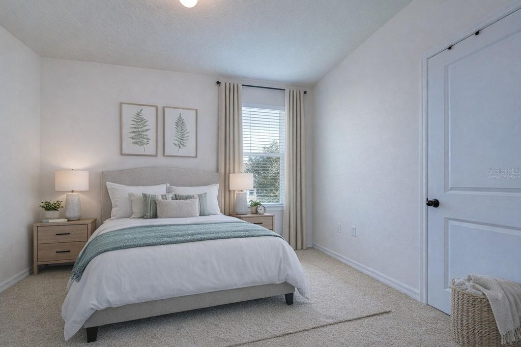 Image 30 of property listing at 11019 LELAND GROVES DR, Riverview, FL 33579