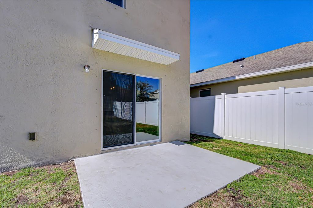 Image 46 of property listing at 11019 LELAND GROVES DR, Riverview, FL 33579